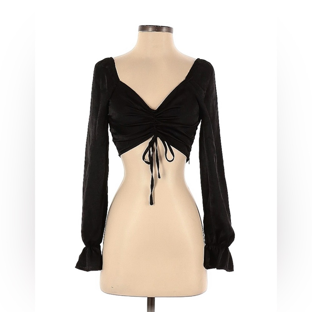 LINIK Dressy Crop Top